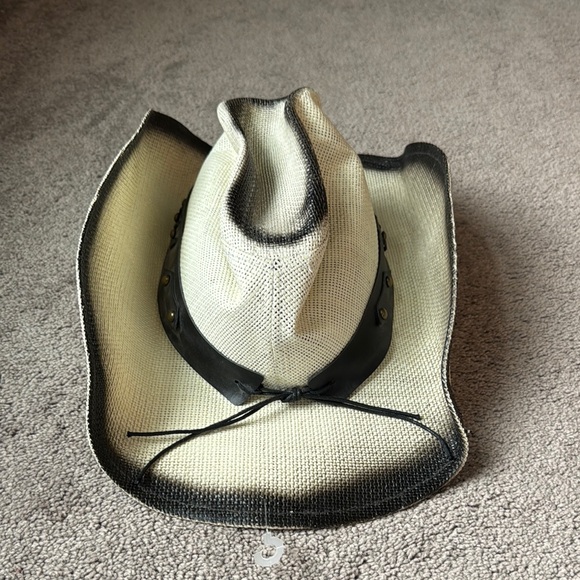 Fluffy Sense Straw Cattleman Cowgirl Hat - Picture 5 of 9